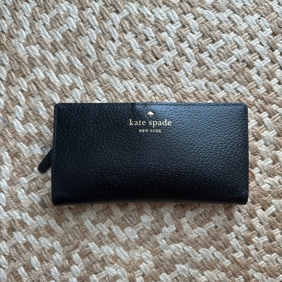 Kate Spade New York Leila Small Slim Bifold Wallet Black - Picture 1 of 3